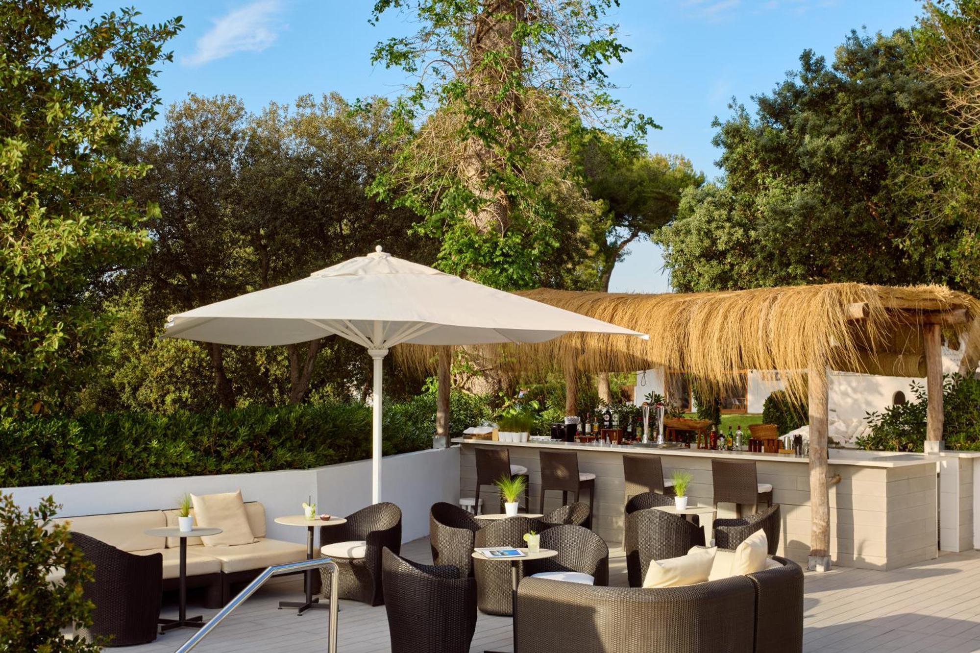 Melia Cala Galdana Hotel Cala Galdana  Exterior photo The Terrace at the Westin Palace Madrid